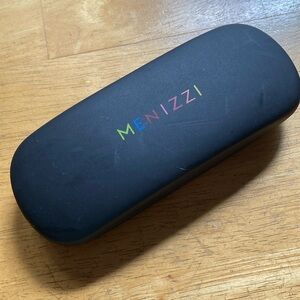 Menizzi Black Hard Side Clamshell Protective Eyeglasses Case